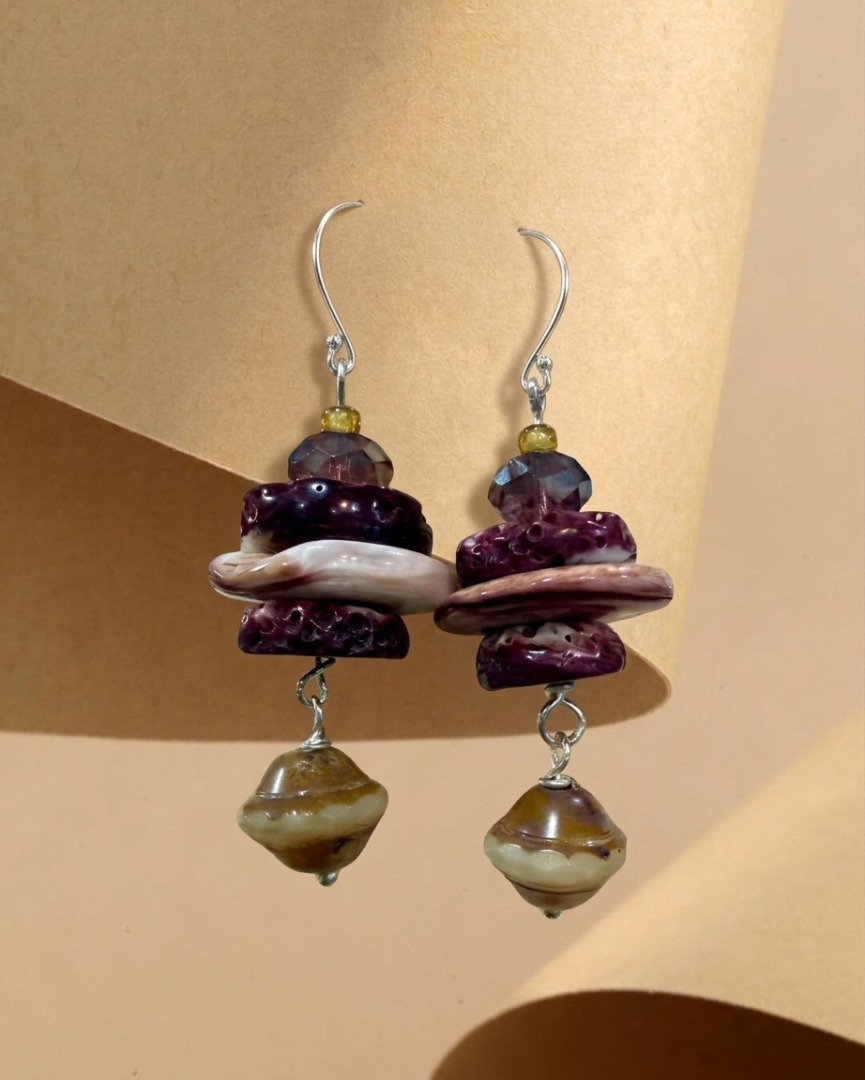 Purple Spiny Oyster necklace and earring set Image