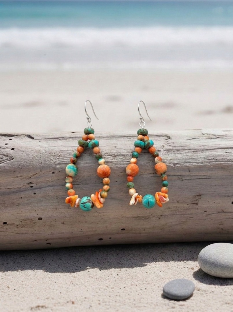 Spiny oyster and Turquoise necklace and earring set Image