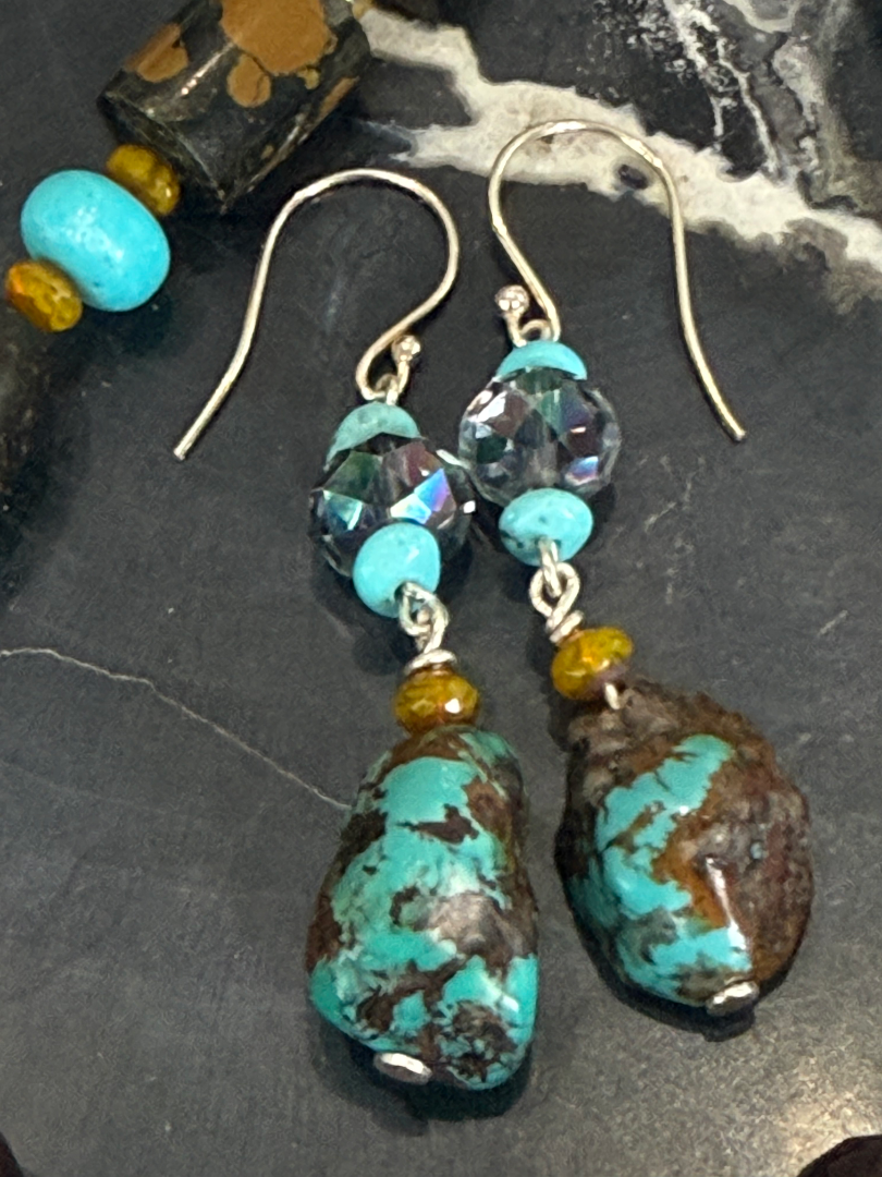 Hubei Turquoise necklace and earring set Image