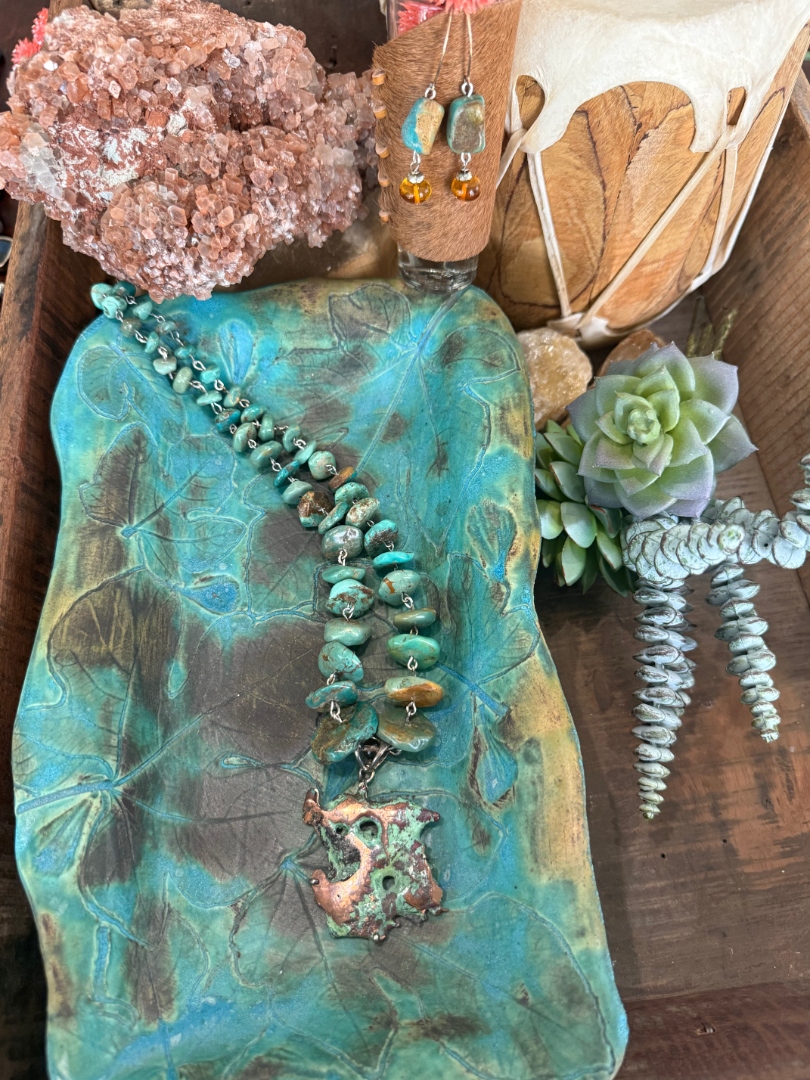 Green Turquoise with a copper pendant necklace and earring set Image