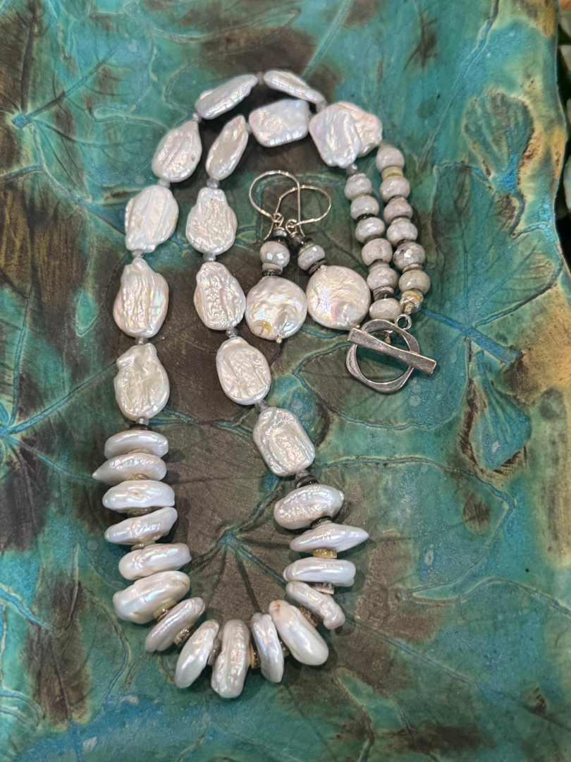 Mother of pearl necklace and earring set with moonstone accents Image