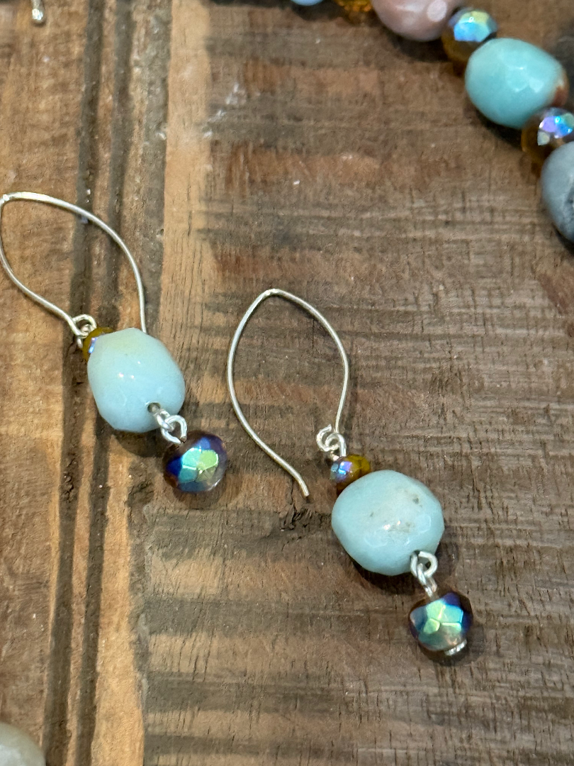 Amazonite necklace and earring set Image
