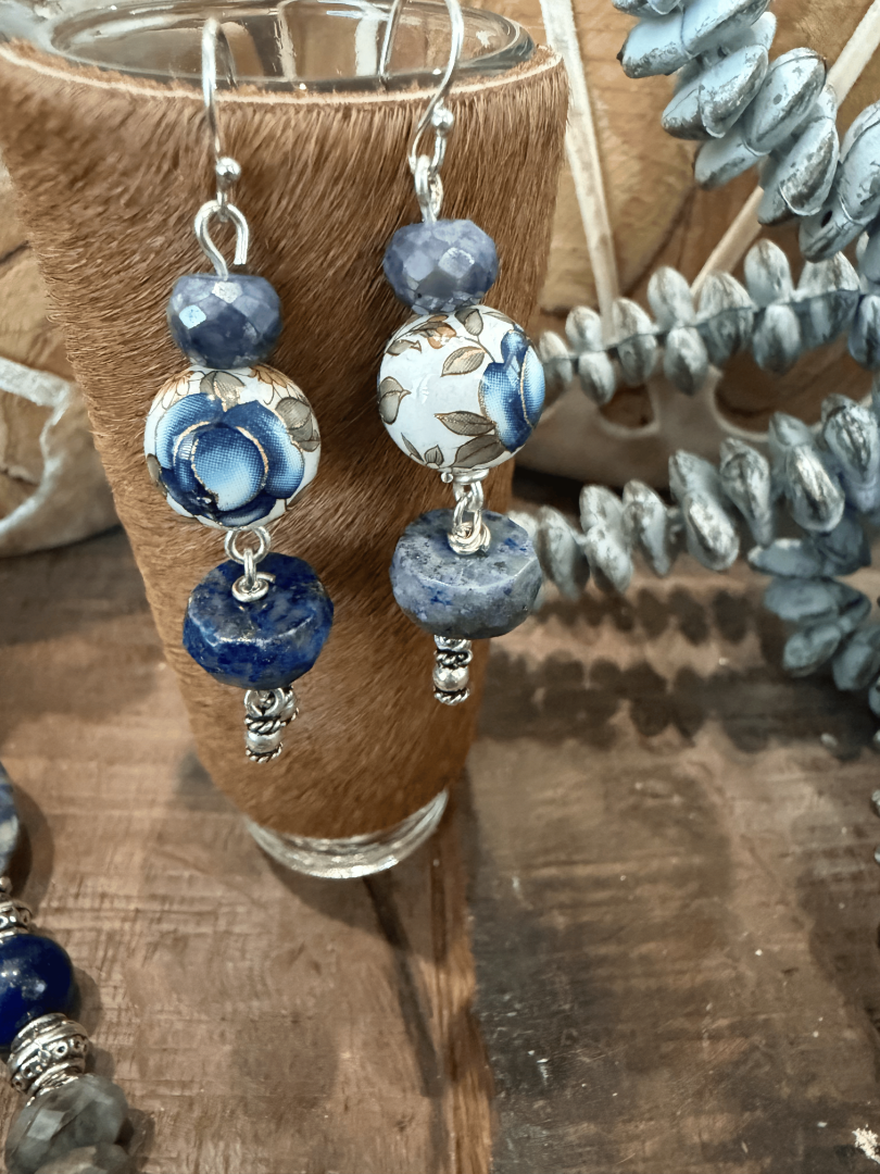 Lapis Lazuli and Labradorite necklace and earring set Image