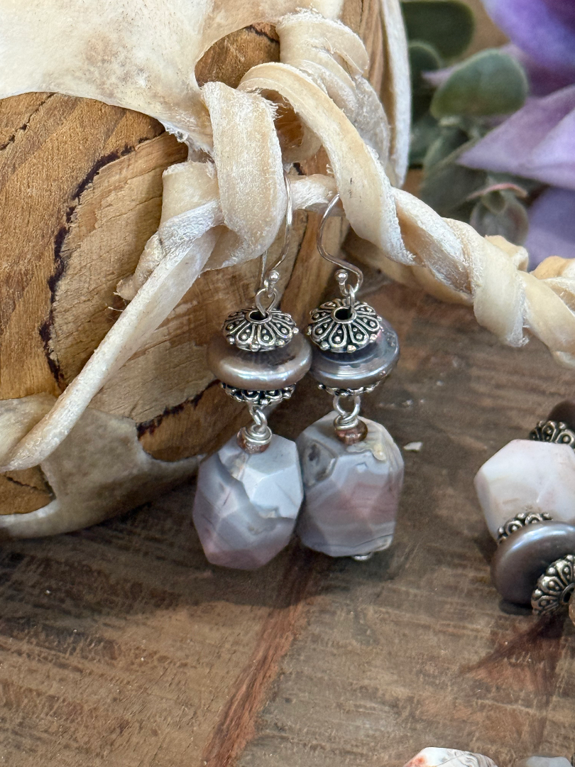 Pink and silver Botswana agate necklace and earring set with a flower mother of pearl pendant Image