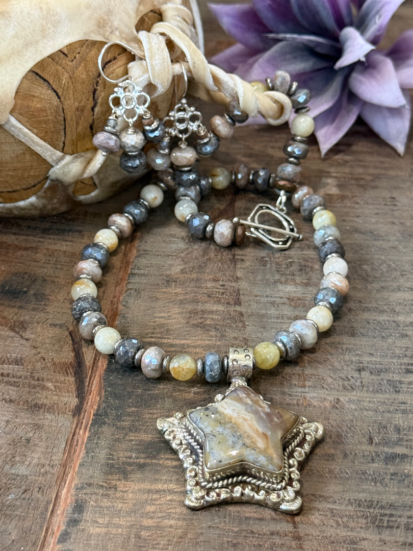 Moonstone and Agate set Image