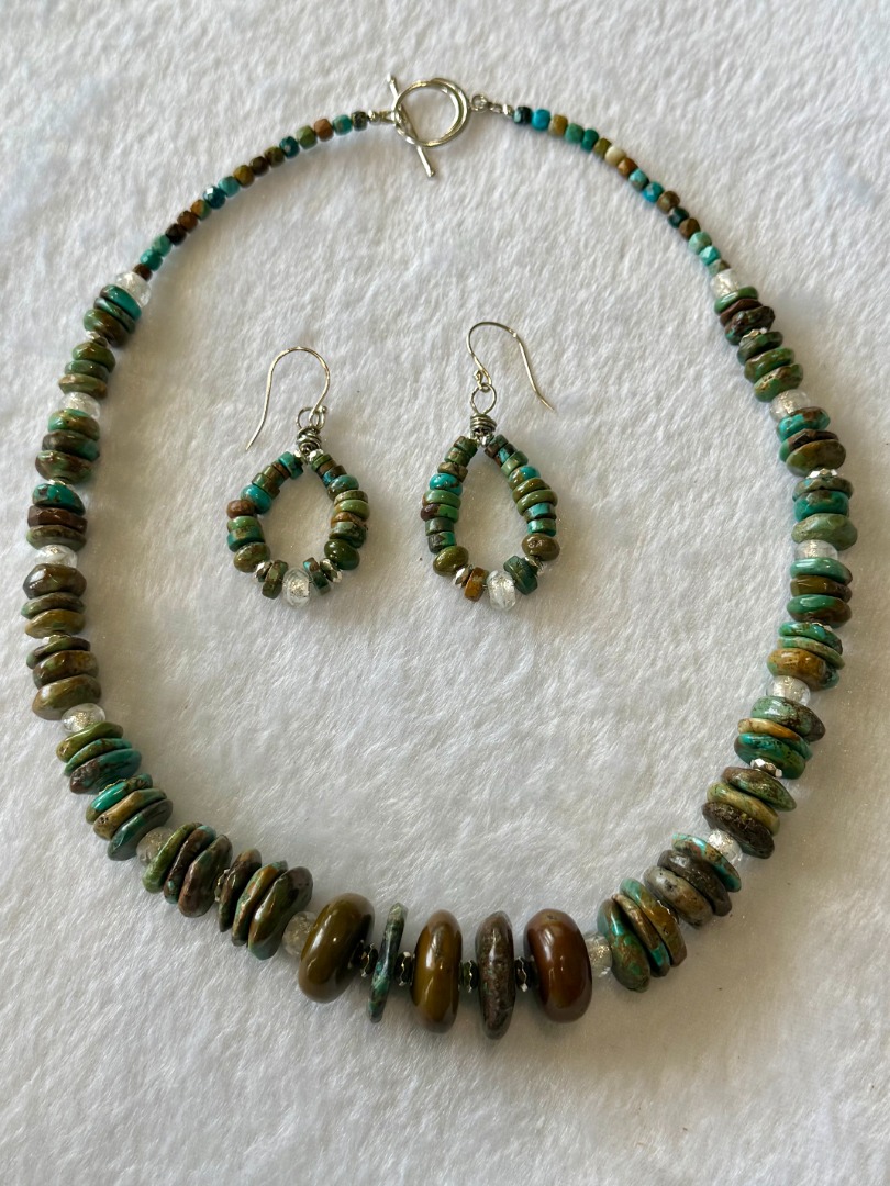 Turquoise necklace and earring set with crystal accents Image
