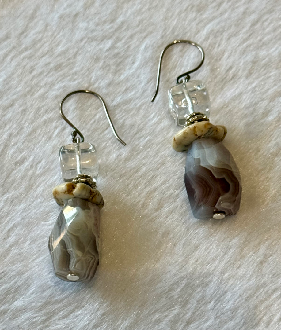 Botswana agate, Quartz and petrified wood set Image