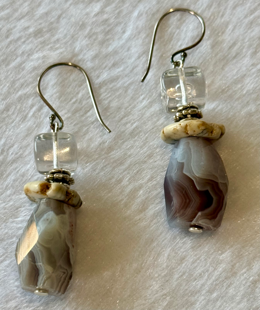 Botswana agate, Quartz and petrified wood set Image