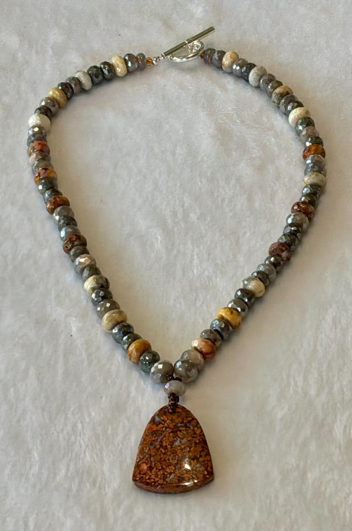 Moonstone and Moroccan Seam Agate Image