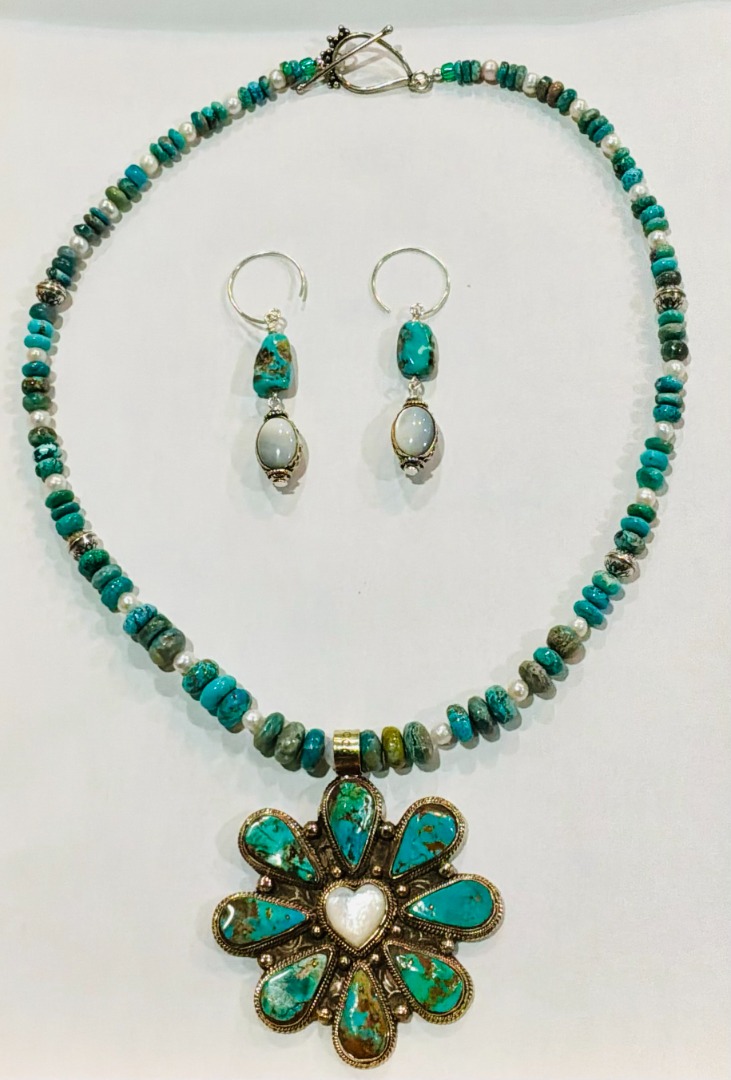 Hubei Turquoise and Pearl Set Image